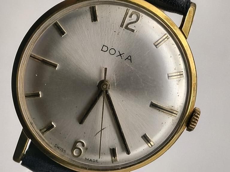 Zegarek mechaniczny naręczny DOXA