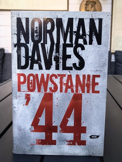 Książka "Powstanie 44" Norman Davis, 2004 r.