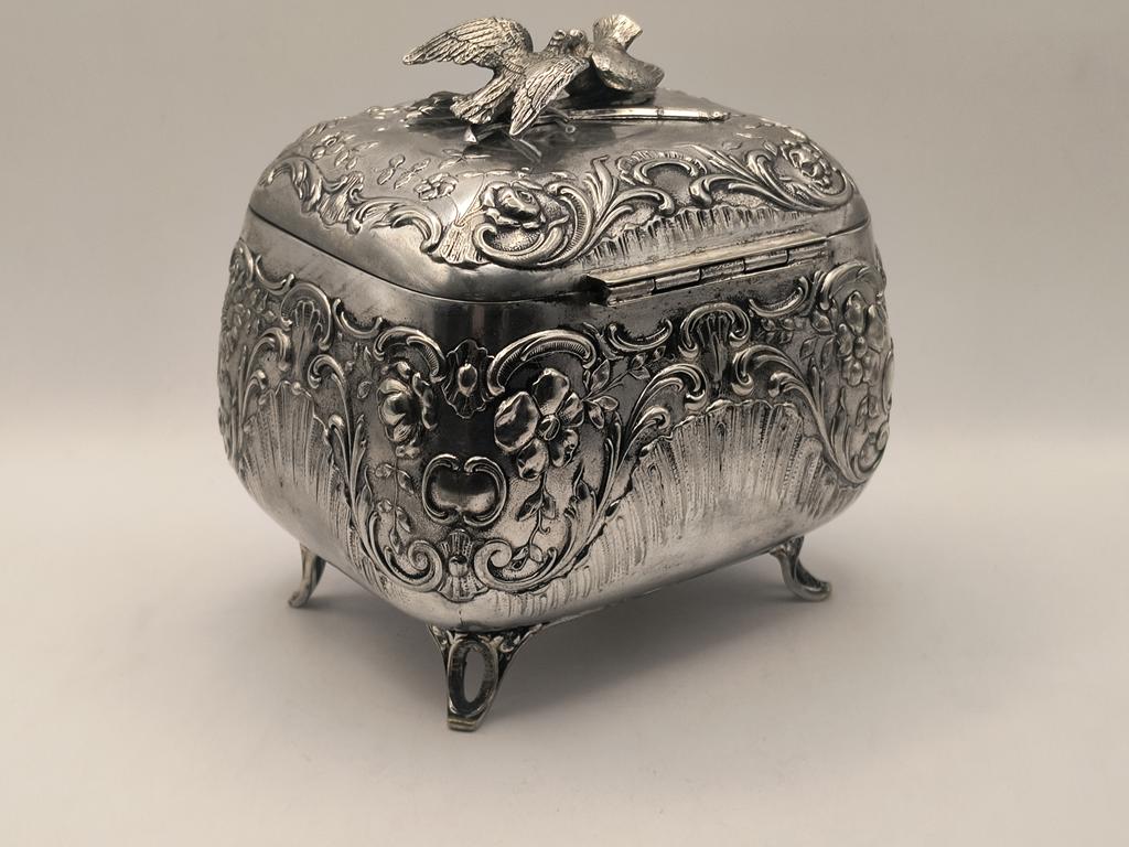 Cukiernica skrzynkowa, Austria