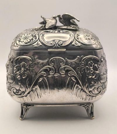 Cukiernica skrzynkowa, Austria