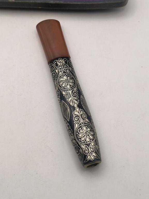 Cygarniczka z masy bursztynowej i drewna