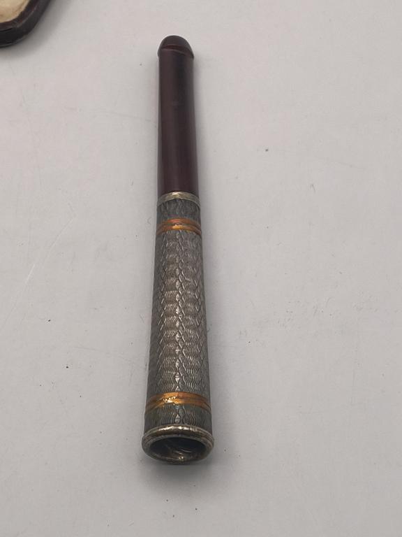 Cygarniczka z bursztynowym ustnikiem - ECHT SILBER u. BERNSTEIN