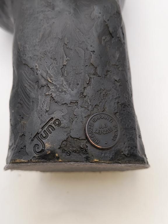 Rzeźba z brązu "siła kobiecości" - Deposee Paris, Francja