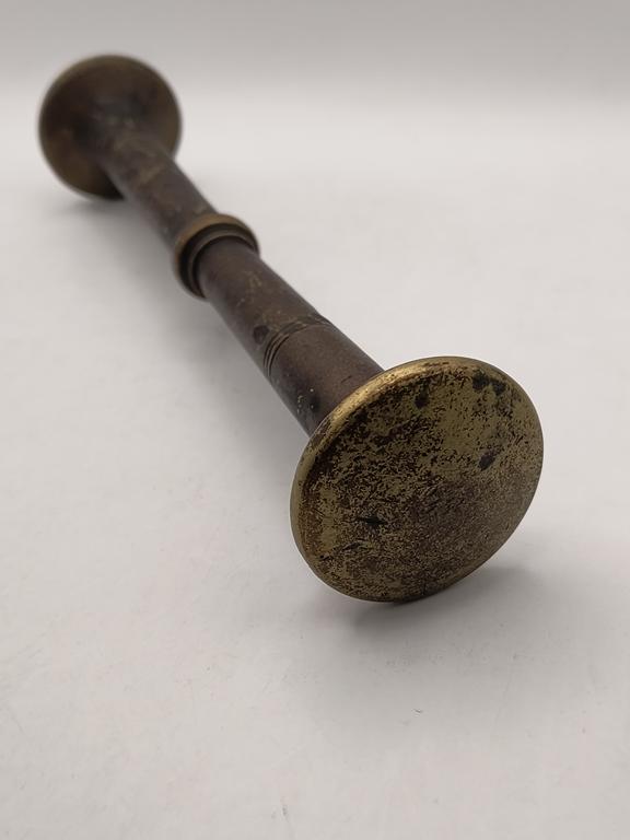 Tłuczek mosiężny do moździerza