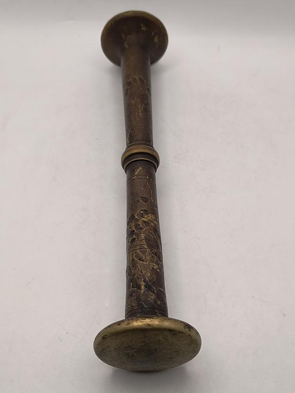 Tłuczek mosiężny do moździerza