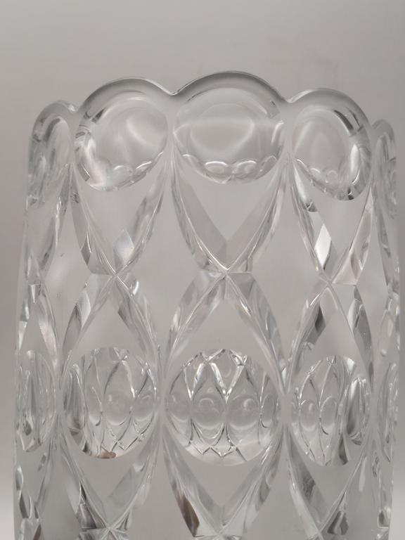 Wazon kryształowy z soczewkami