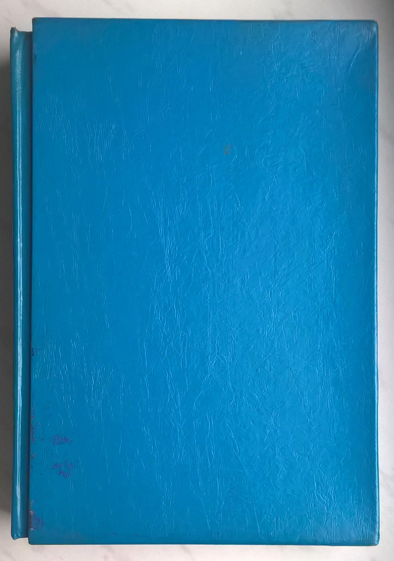 Album ze zdjęciami Papieża Jana Pawła II z pierwszej pielgrzymki do Polski w 1979 roku - podpis Biskupa Rakoczego