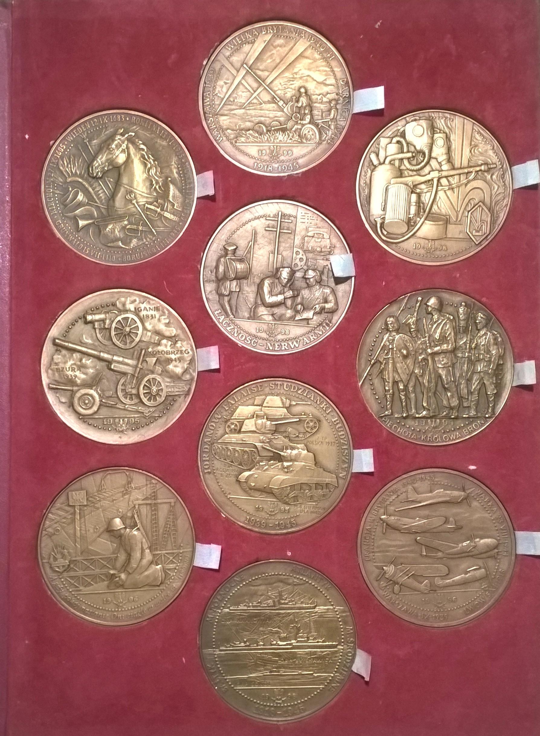 Zestaw medali - rodzaje wojsk - Towarzystwo Wiedzy Obronnej