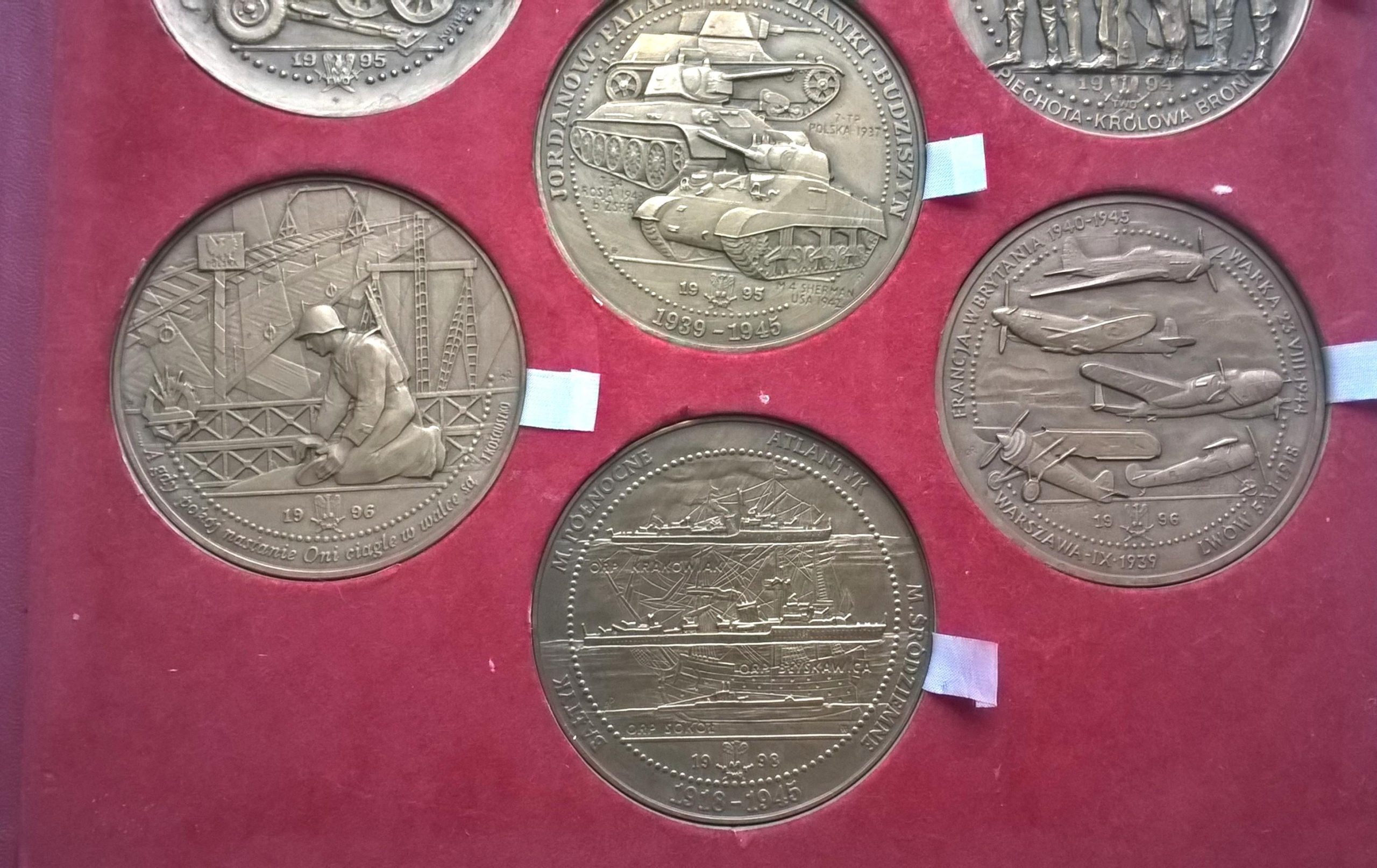 Zestaw medali - rodzaje wojsk - Towarzystwo Wiedzy Obronnej