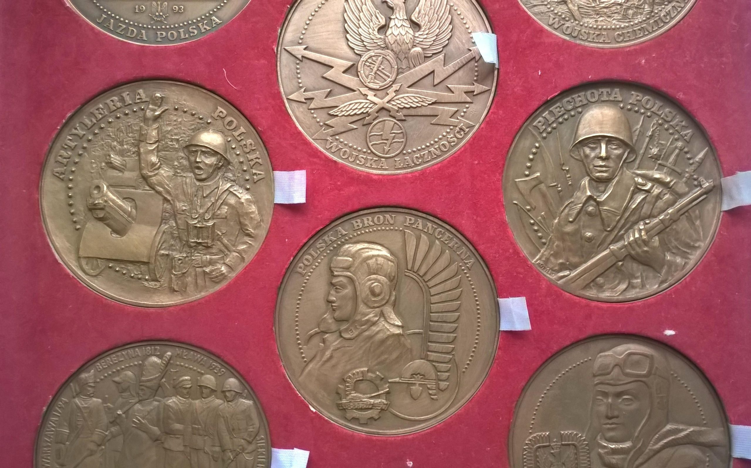 Zestaw medali - rodzaje wojsk - Towarzystwo Wiedzy Obronnej