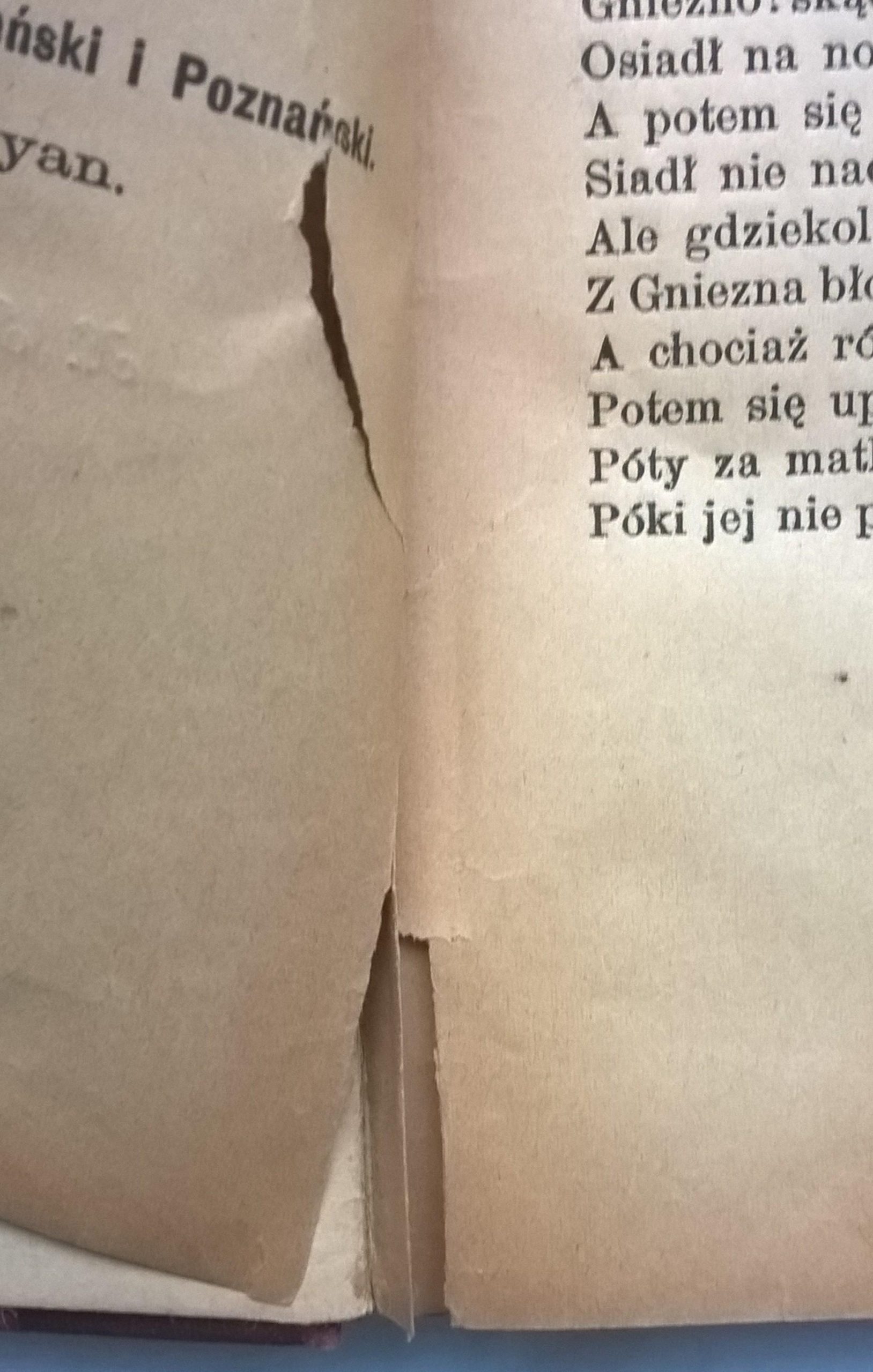 Książka "Założenie i znaczenie ARCYBISKUPSTWA GNIEŹNIEŃSKIEGO" 1908 r. oraz "KRZYŻACY. Krótka historia zakonu krzyżackiego w Polsce" 1908 r. oraz HENRYK SIENKIEWICZ Nowele