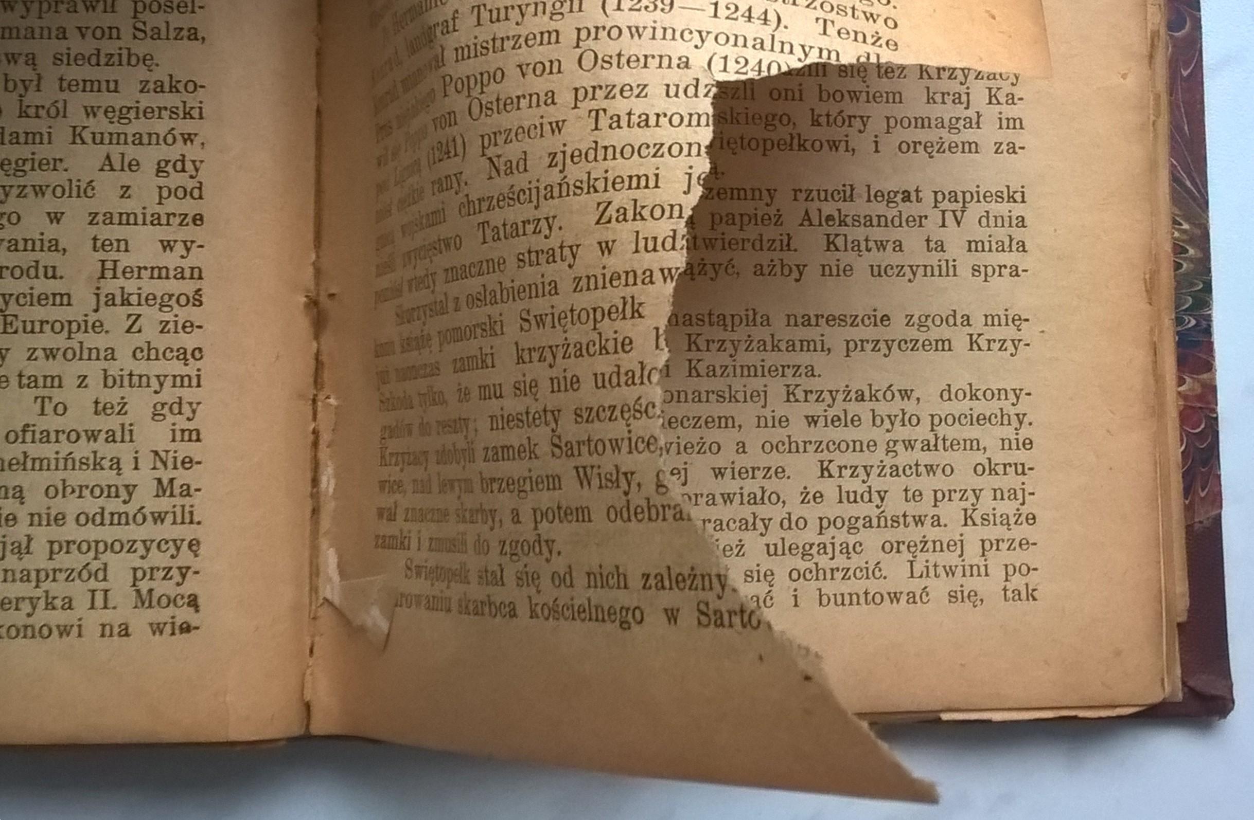 Książka "Założenie i znaczenie ARCYBISKUPSTWA GNIEŹNIEŃSKIEGO" 1908 r. oraz "KRZYŻACY. Krótka historia zakonu krzyżackiego w Polsce" 1908 r. oraz HENRYK SIENKIEWICZ Nowele