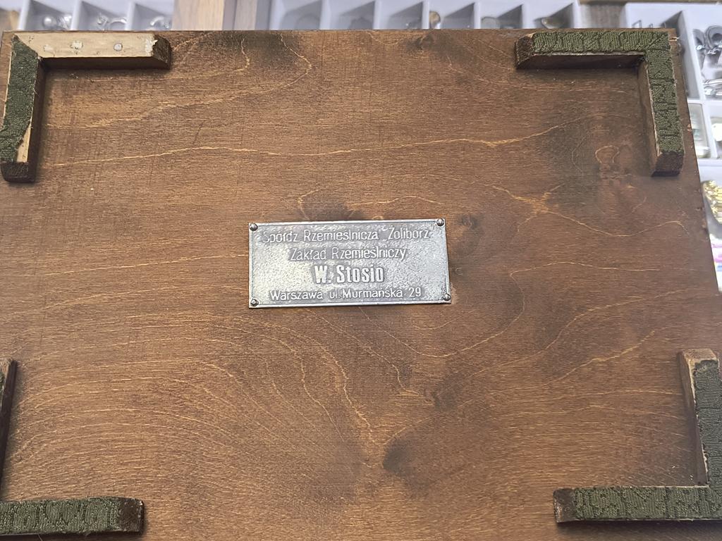 Drewniana szkatułka VARSOVIA – WARSZAWA – Spółdzielnia "Żoliborz", Zakład Rzemieślniczy W. Stosio