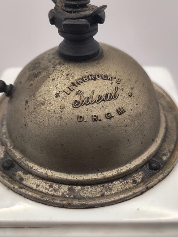 Porcelanowy młynek do kawy - LEINBROCK'S Ideal D.R.G.M.