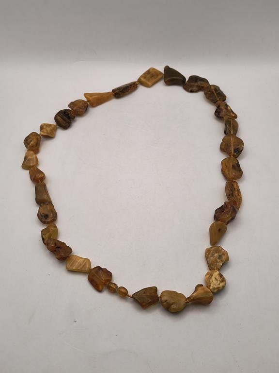 Naszyjnik bursztynowy