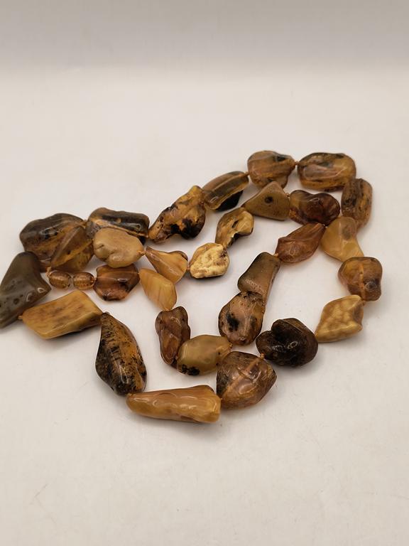 Naszyjnik bursztynowy