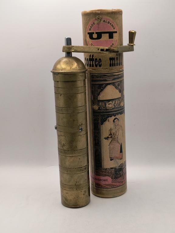 Młynek do kawy, Albania