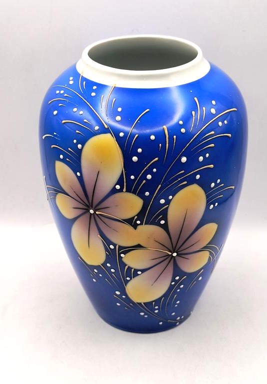 Wazon porcelanowy kwiaty