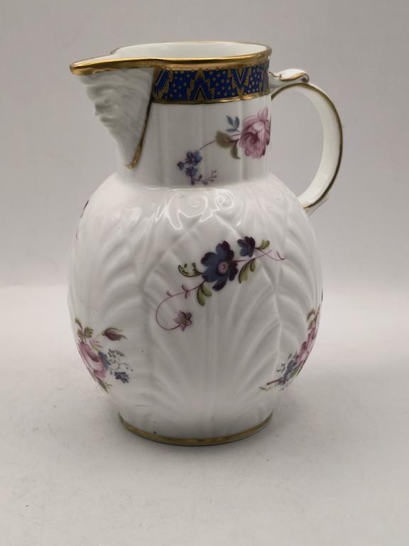 Mlecznik porcelanowy COALPORT, Anglia