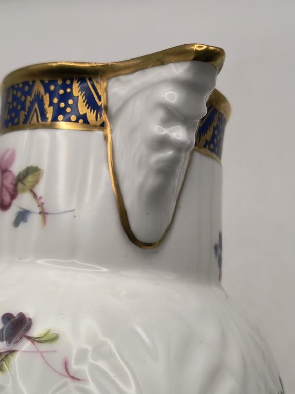 Mlecznik porcelanowy COALPORT, Anglia