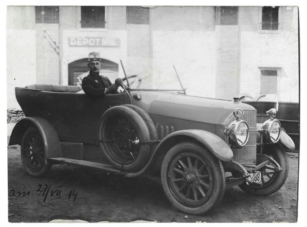 Zdjęcie starego samochodu, 1914 r.