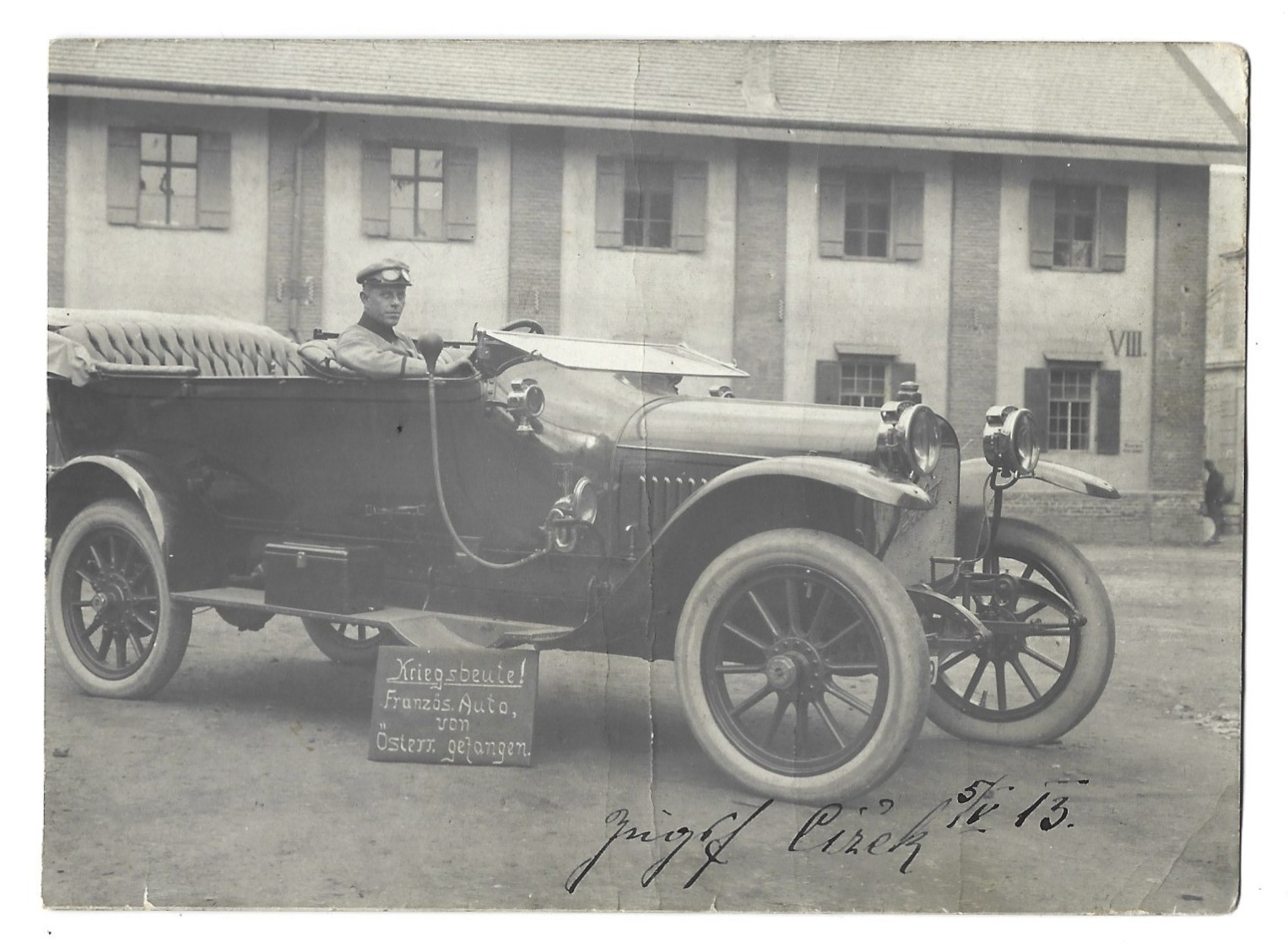 Zdjęcie - samochód zarekwirowany przez wojsko, 1913 r.