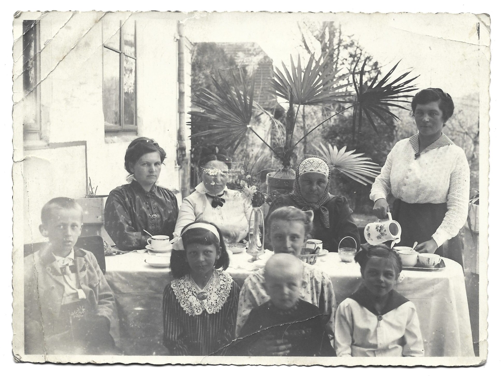 Zdjęcie rodzinne - strój cieszyński - 1916 r.