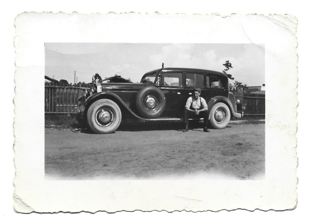 Dowód rejestracyjny i zdjęcie samochodu - Chevrolet Master Deluxe, 1939 r.
