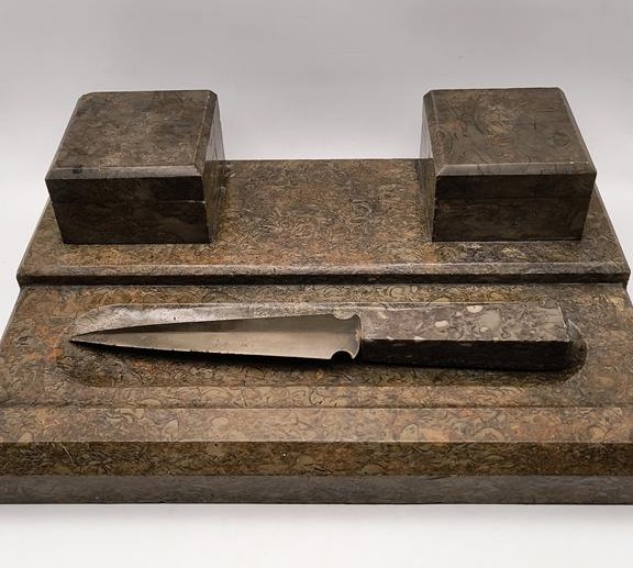 Kałamarz marmurowy, z nożem do listów