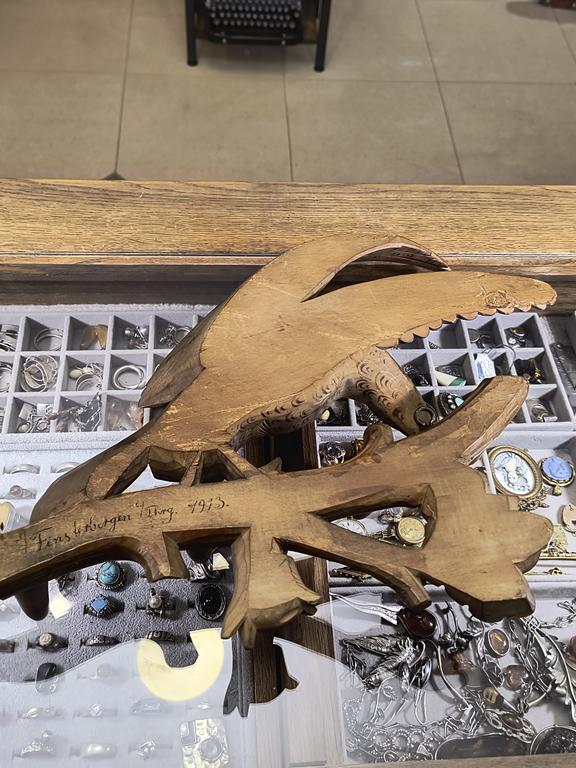 Rzeźbiony wieszak myśliwski, 1913 r.