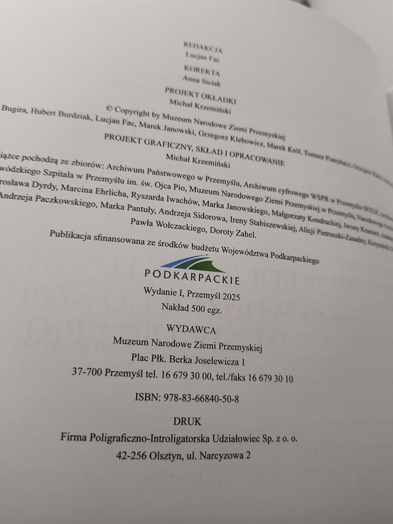 Książka "Z historii przemyskiego lecznictwa", red. Lucjan Fac