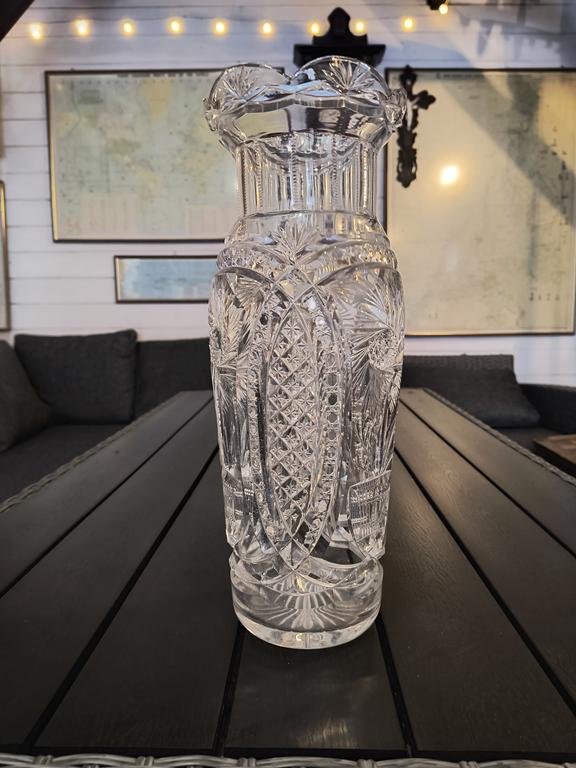 Duży wazon kryształowy z falbanką