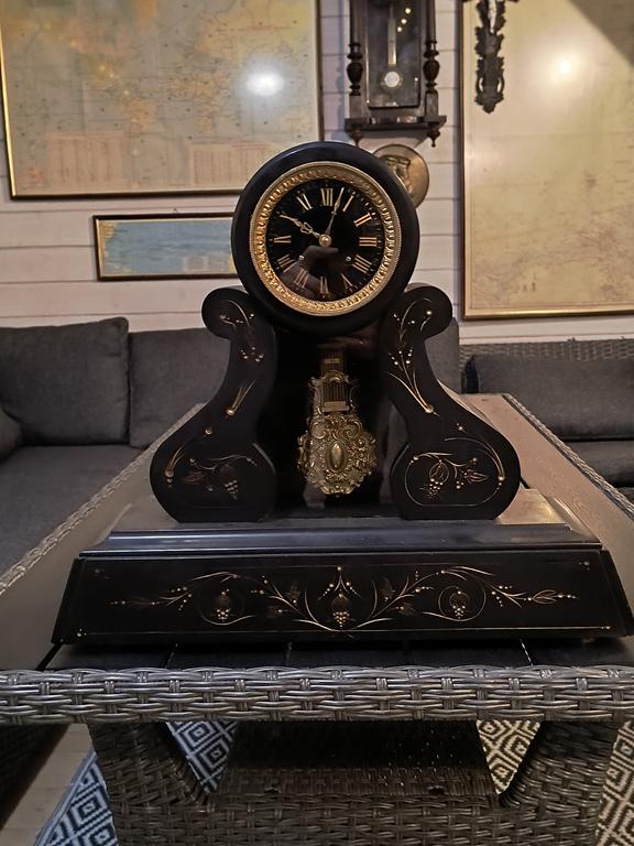 Zegar kominkowy, Francja