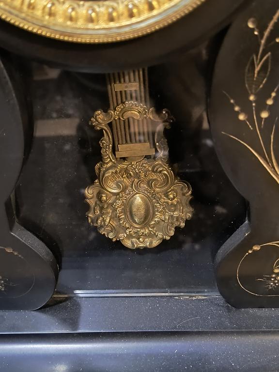 Zegar kominkowy, Francja