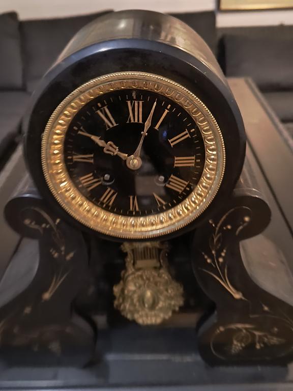 Zegar kominkowy, Francja