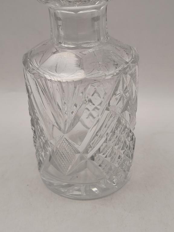 Mały pojemnik kryształowy