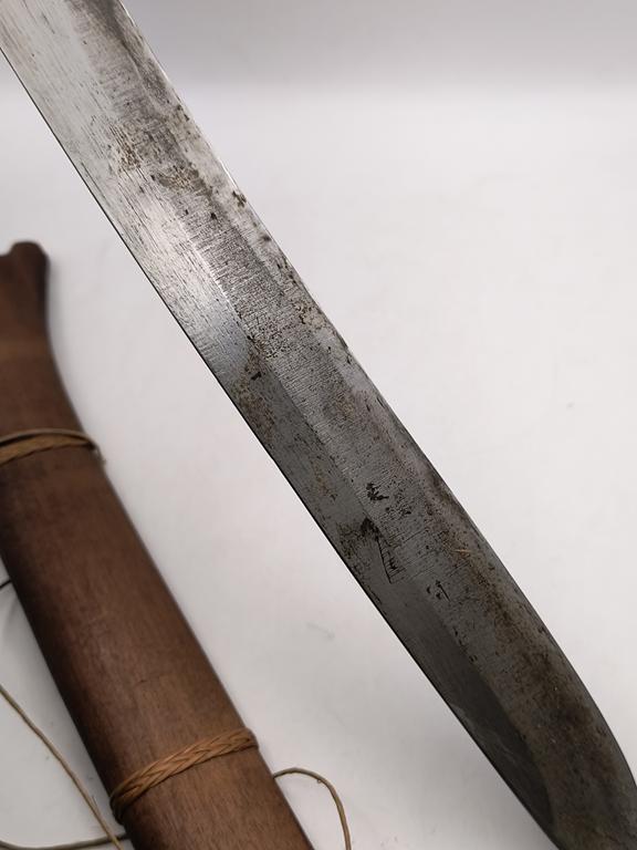 Stary nóż, maczeta - uchwyt-głowa ptaka