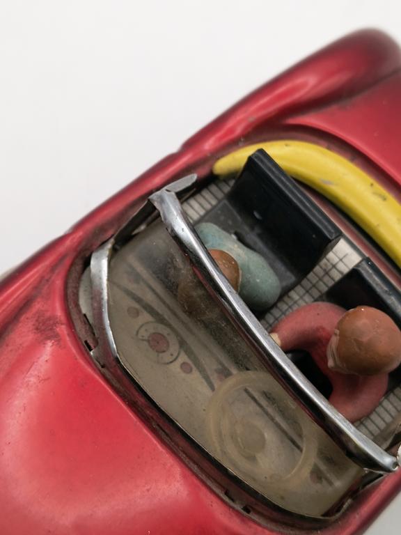 Stara zabawka - samochodzik