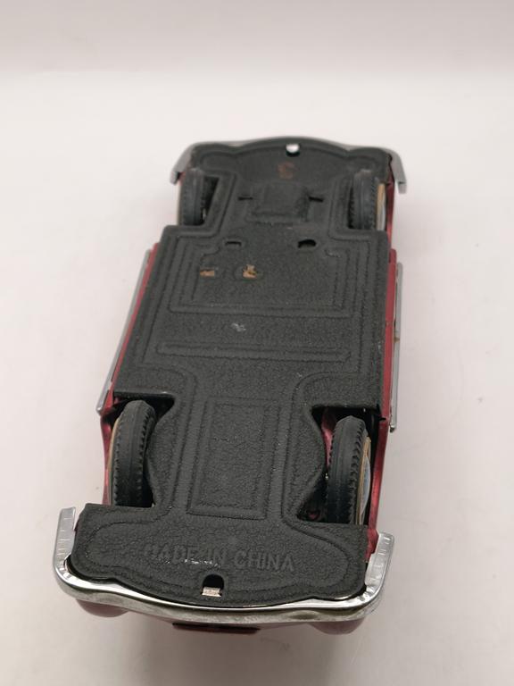 Stara zabawka - samochodzik