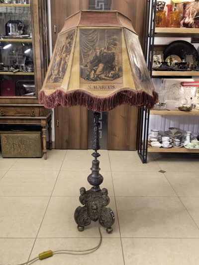 Lampa-świecznik z herbem zakonu Dominikanów, XVIII w.