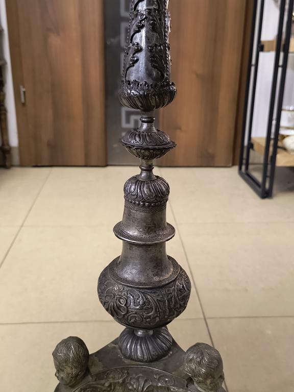 Lampa-świecznik z herbem zakonu Dominikanów, XVIII w.