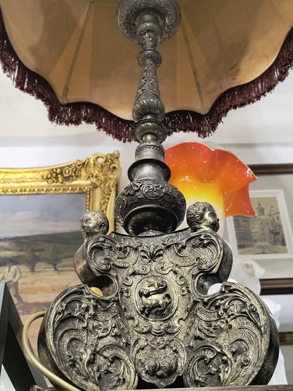 Lampa-świecznik z herbem zakonu Dominikanów, XVIII w.