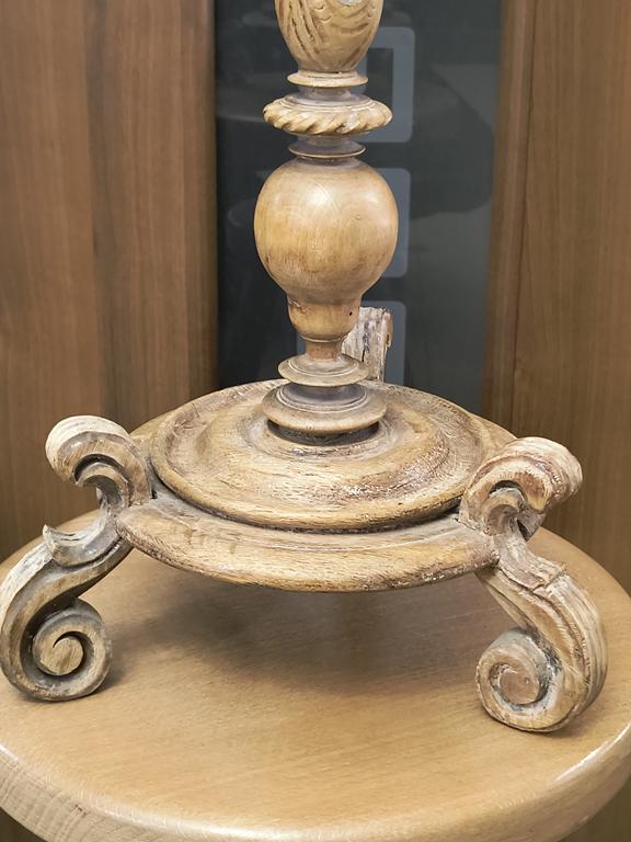 Drewniany świecznik, XVIII w.