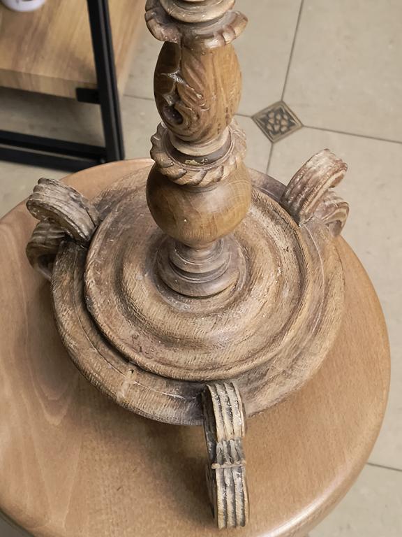 Drewniany świecznik, XVIII w.