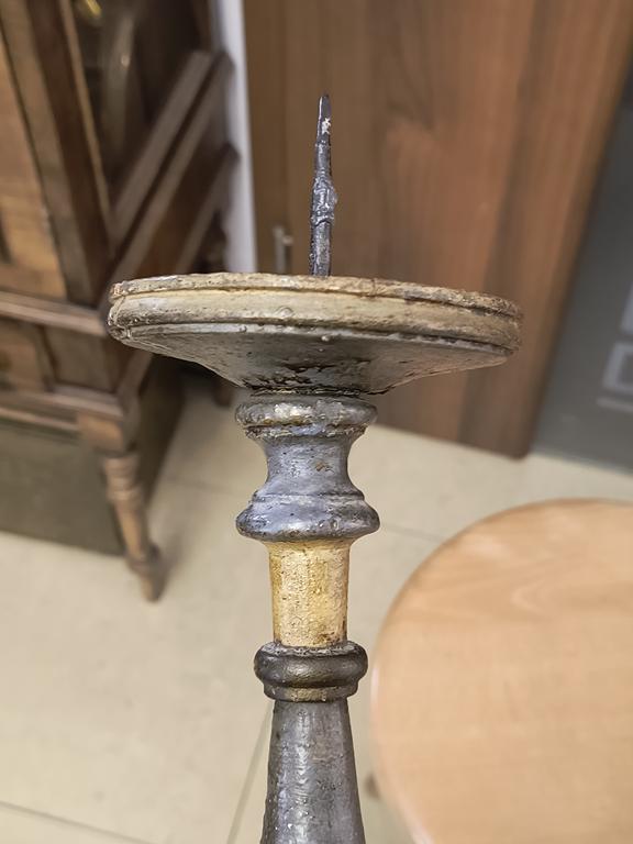 Świecznik drewniany, XVIII wiek