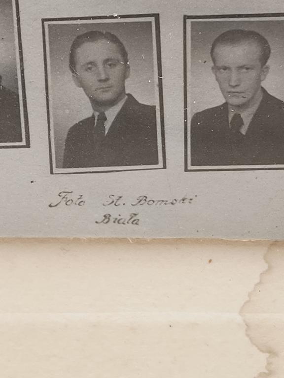 Stare zdjęcie nauczycieli i absolwentów - Państwowe Koedukacyjne Gimnazjum Kupieckie w Białej