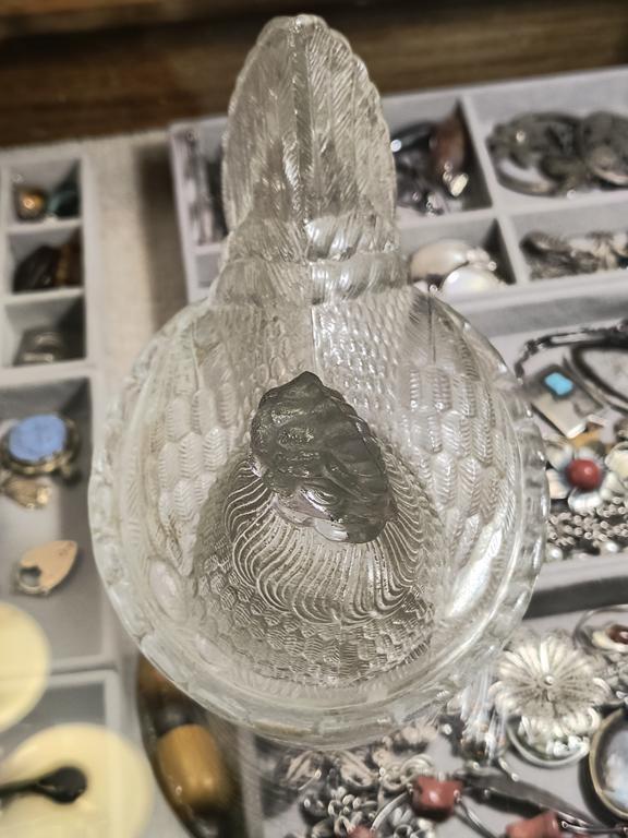 Mała kura szklana, Ząbkowice