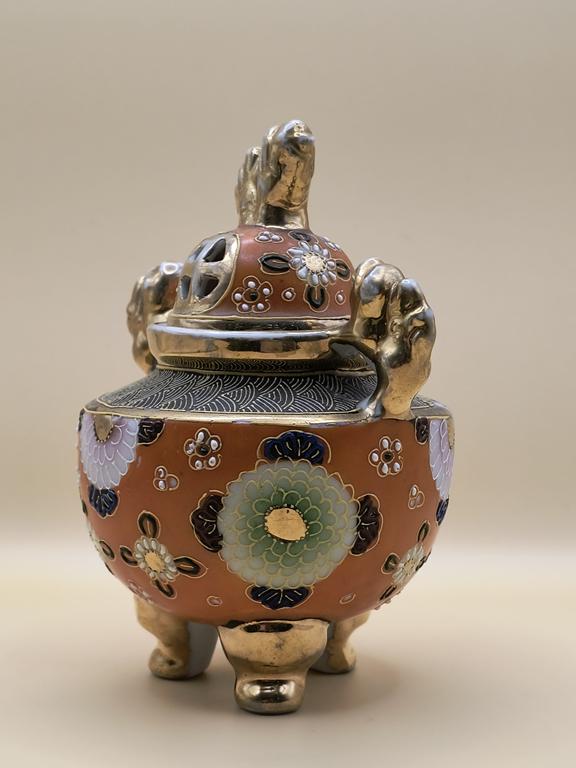 Kadzielnica porcelanowa - Japonia