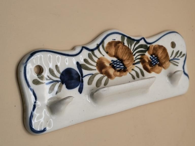 Porcelanowy wieszak kuchenny