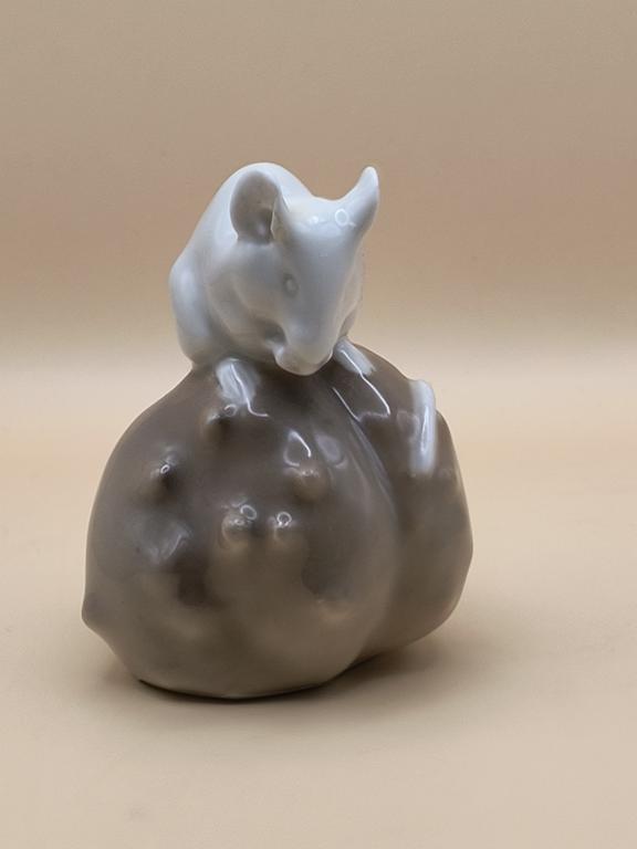 Figurka porcelanowa MYSZ - Royal Copenhagen, DENMARK (Dania)